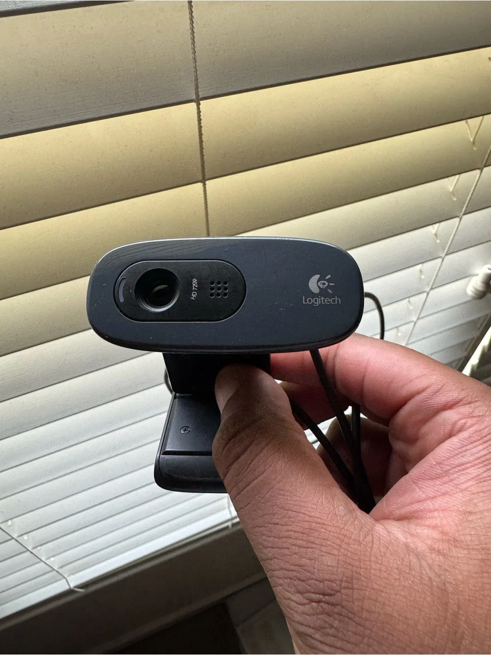 Logitech HD 720p Webcam USB Computer Camera with Built-In Mic